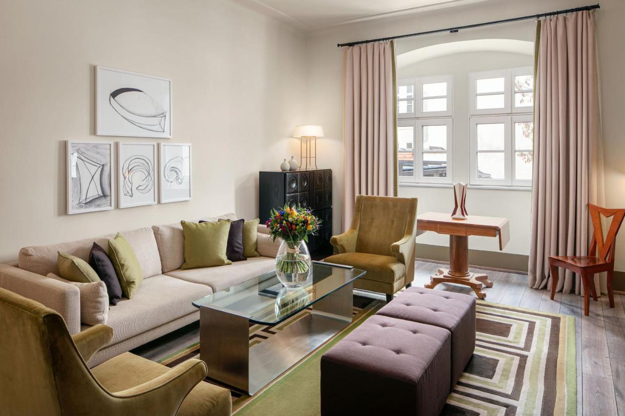 Augustine, A Luxury Collection Hotel, מלון 5*